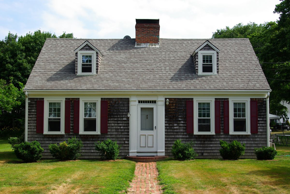 What Is A Cape Cod House Guide To An Iconic Style Of American 